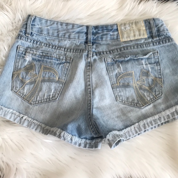 Chip and Pepper Shorts - Picture 2 of 7